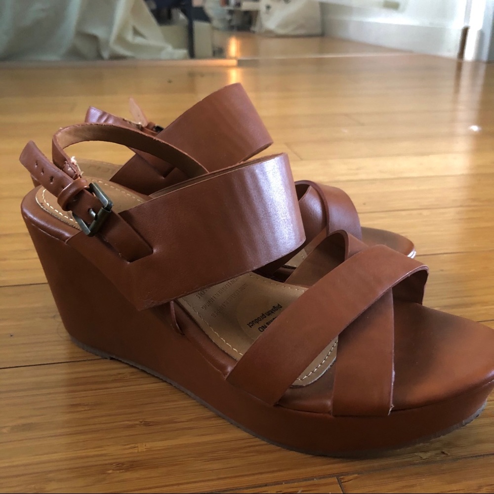 NEW*** Rubi Faux Brown Leather Wedges